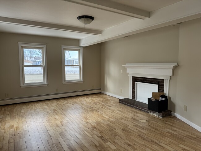 Photo - 51 Shaw St