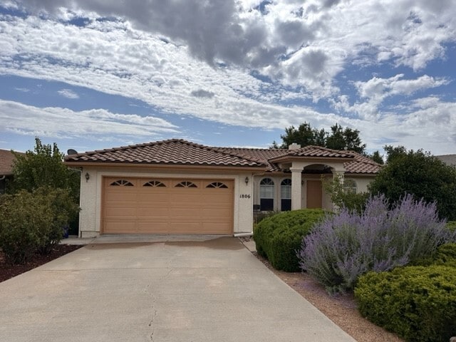 Building Photo - 1806 Reading Ln