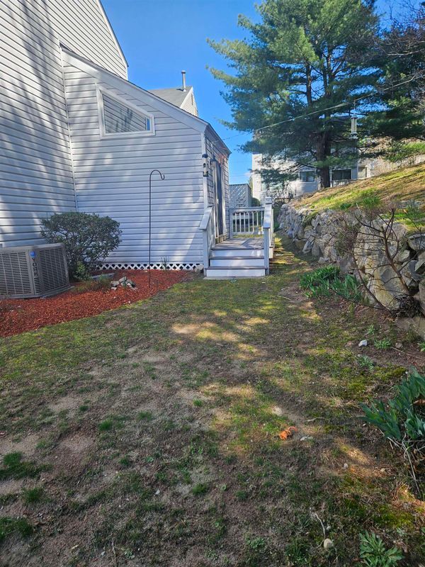 Photo - 18 Landsdown Dr Unit 18