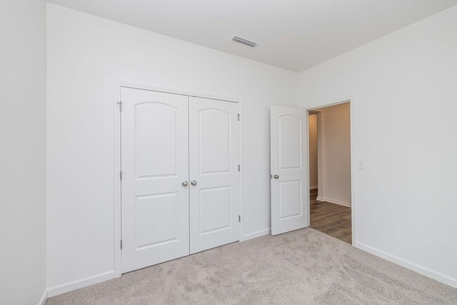 Photo - BEAUTIFUL 3 Bedroom Home - Stonebridge Fairways - AVAILABLE NOW