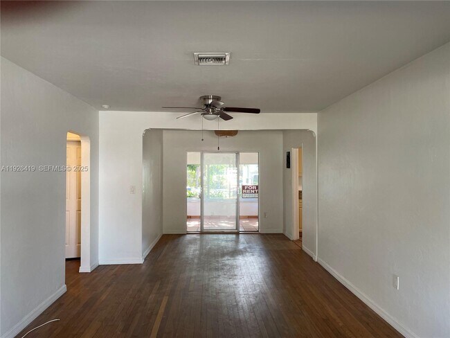 Photo - 1644 Arthur St