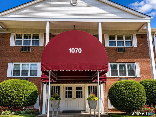 Building Photo - 1070 New Haven Ave Unit 77