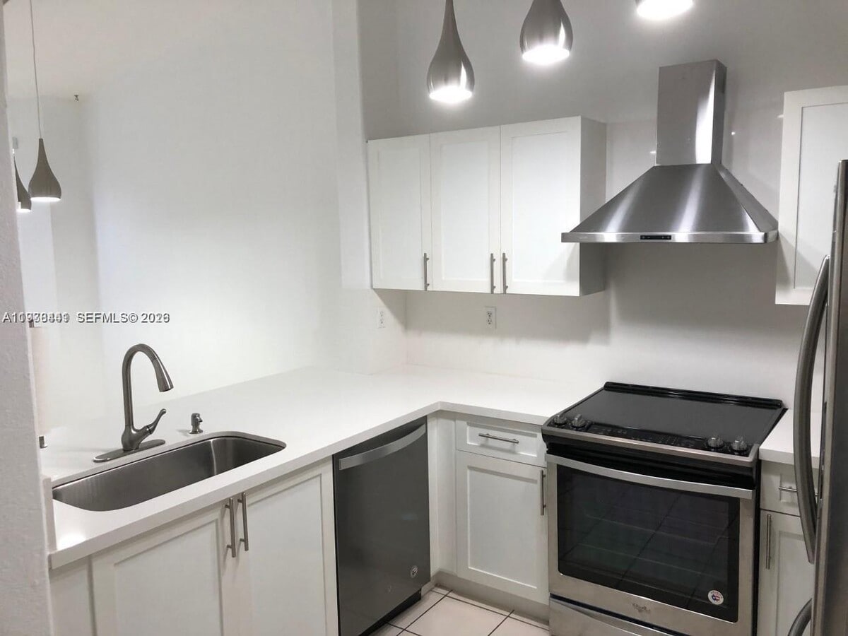 Photo - 2925 SE 16th Ave Unit 202