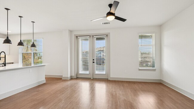 Photo - Merritt Apartments