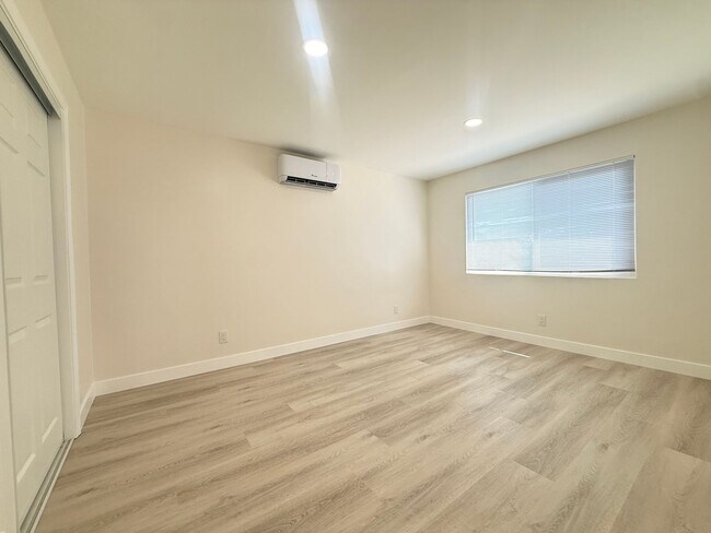 1994 S Park Ave Unidad 4