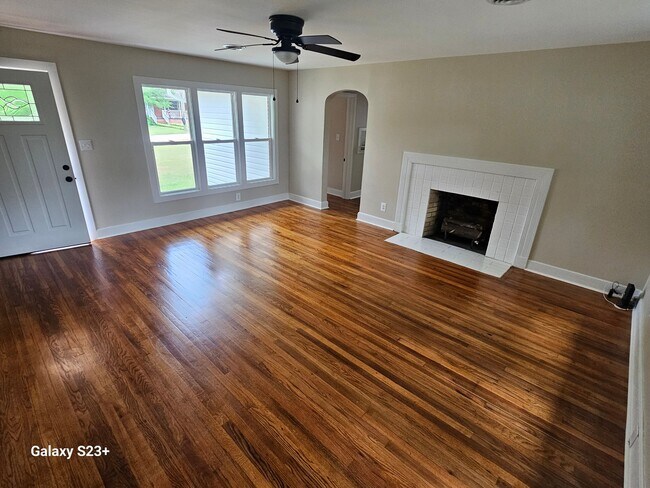 Photo - 1708 Clarkson Ave