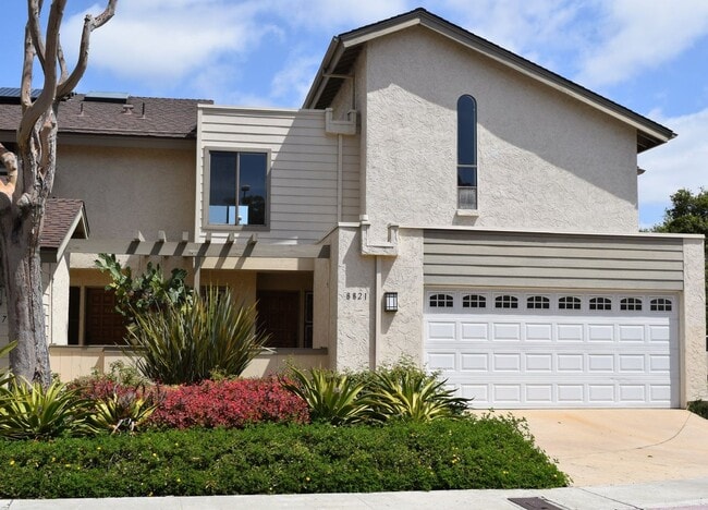 Building Photo - 8821 Via Andar