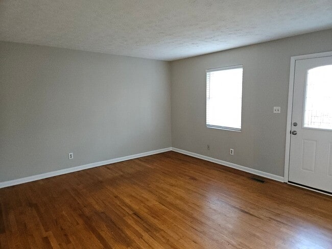 Photo - Perfect Smyrna Rancher