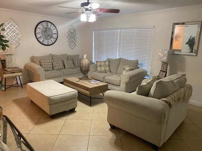 Building Photo - 9607 NW 66th St