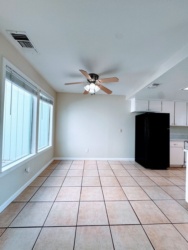 Photo - Adorable 2 bedroom 1 Bath Unit for Rent