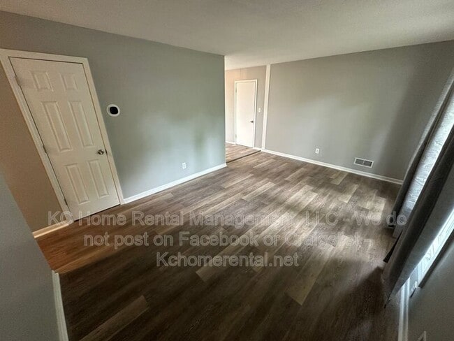 Photo - 7707 E 108 Terrace
