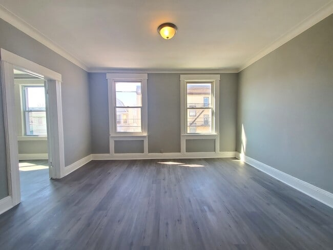 62 Rutgers Ave 2R - 64 Rutgers Ave