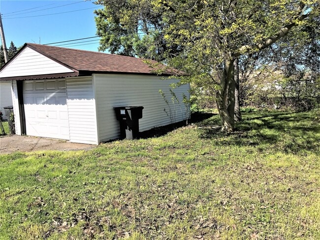 Photo - 9997 Whitcomb