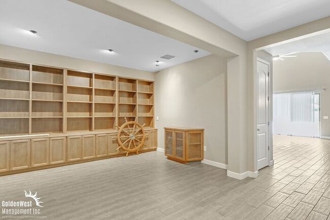 Photo - Beautiful 4Bdm 2Ba Two-Story Home with Poo...