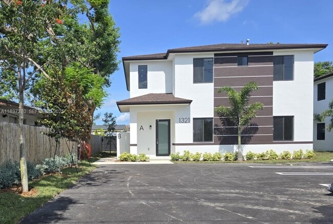 Photo - 1321 NW 6th Ave Unit B