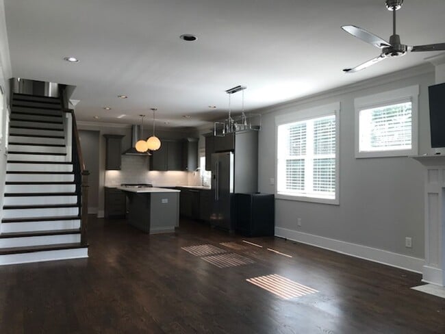 Photo - 1104A W Grove Ave