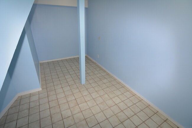 Photo - 405 Maple Ave Unidad 3