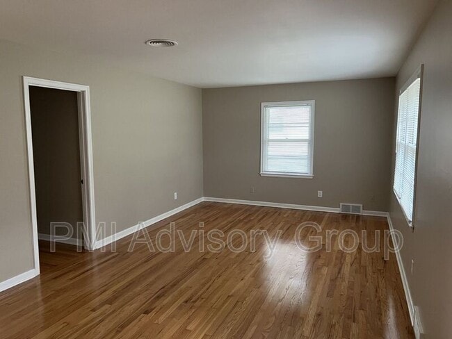 Photo - 3533 SW 9th St