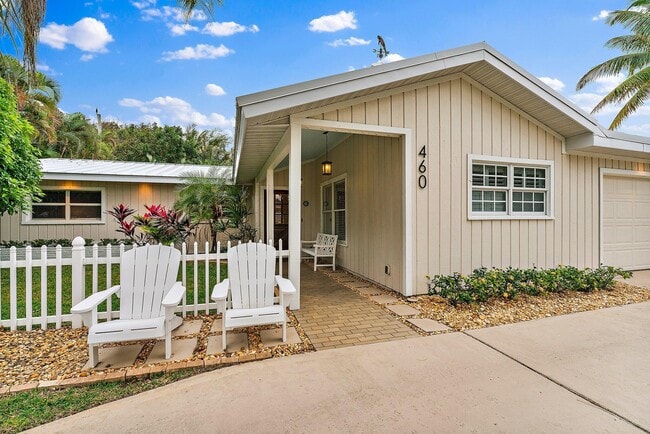 Photo - 460 Sunrise Way