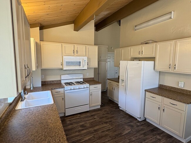 Photo - 3 bedroom, 1 & 1/4 baths on Arth House