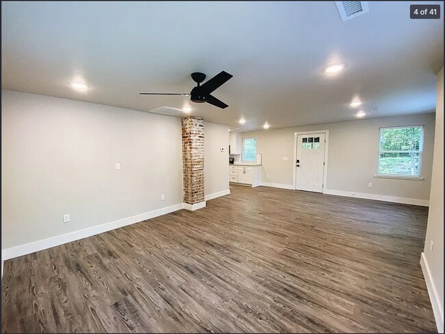 Photo - 112 S University Ave