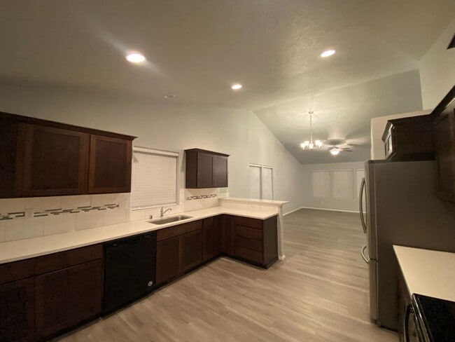 Photo - $2,300 - 3 Bed / 2 Bath Beautiful Home with Fully Fenced Yard in Airway Heights