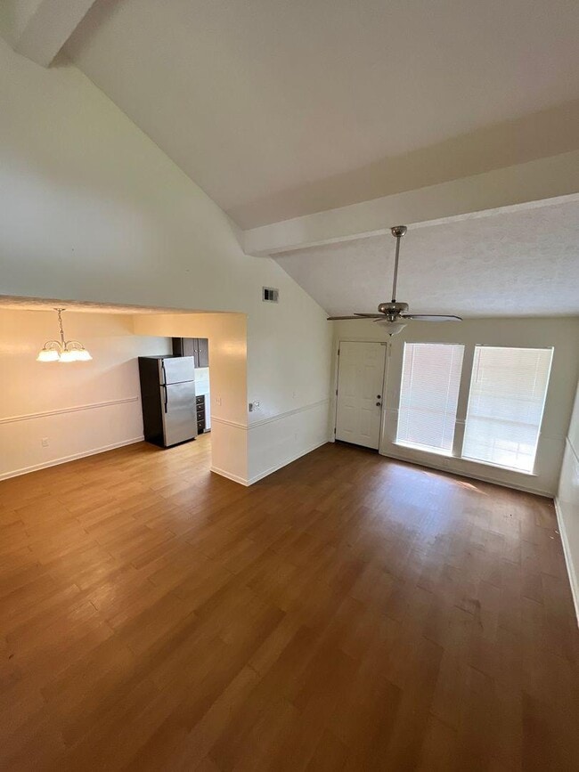 Photo - 30 Lee Rd 483