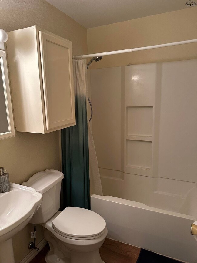 Photo - 2923 Lavell Ave