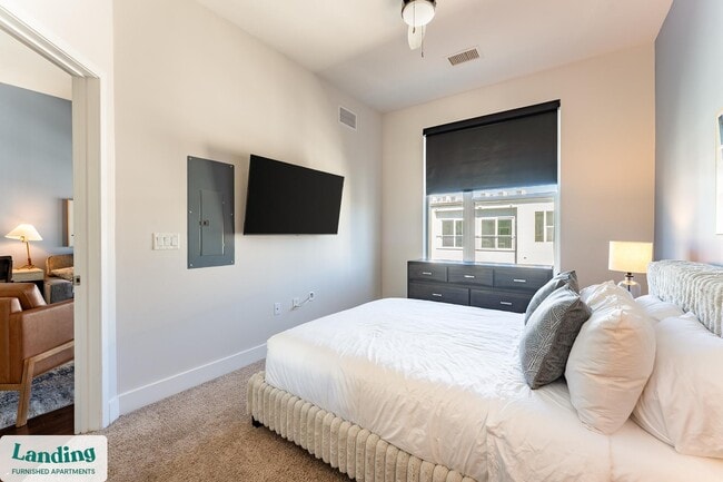 Photo - 480 N Orange Ave Unidad 613.1411635