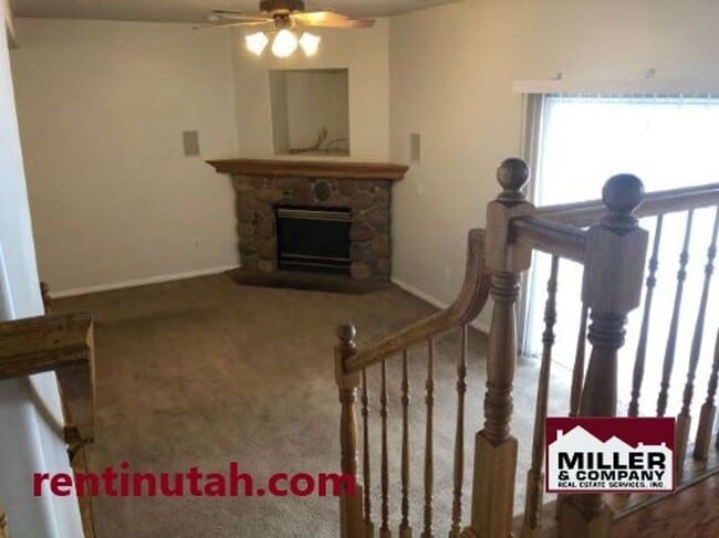 Photo - Former Model home in Layton For Rent!