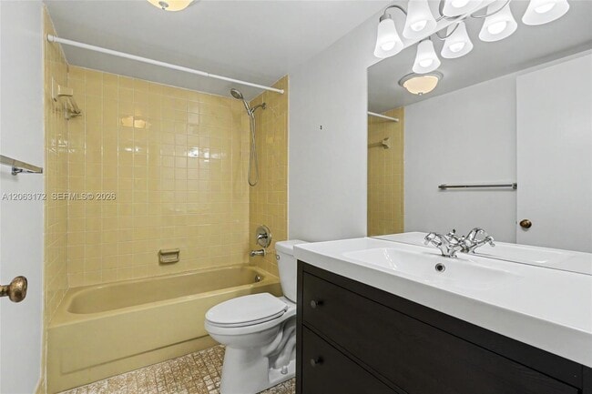 Photo - 414 SE 10th St Unit 103