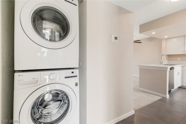 Photo - 8070 W Russell Rd Unit 2006
