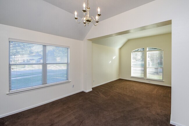 Photo - 20802 Oak Rain Ct