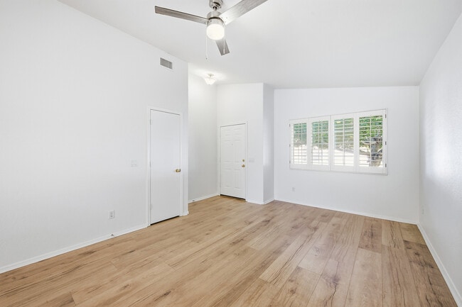 Photo - 7319 W Eugie Ave