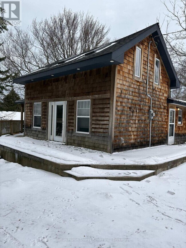 Photo - 60 Grenville St N