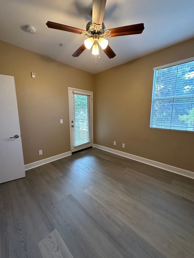 Photo - 1875 Baudouin Pl