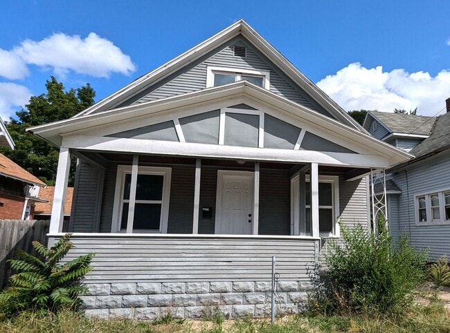 Building Photo - 486 E Apple Ave Rental