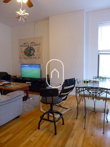 Photo - 181 Northampton St