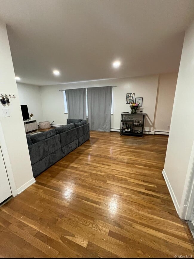 Photo - 6037 Delafield Ave