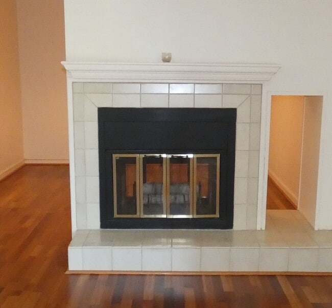 Photo - 380 Place Ln Unit 380