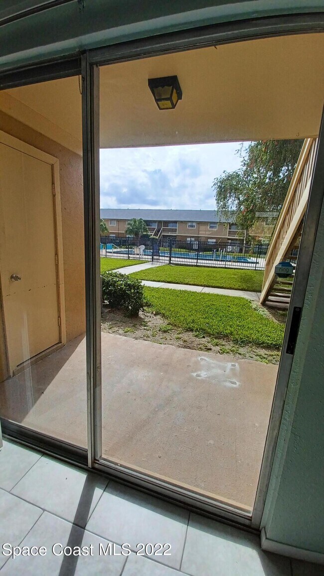 Photo - 181 Ulster Ln