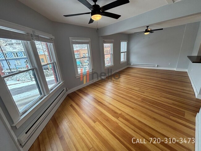 Photo - 741 Manitou Ave