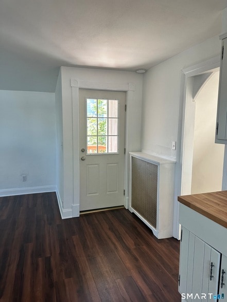 Photo - 42 1st St