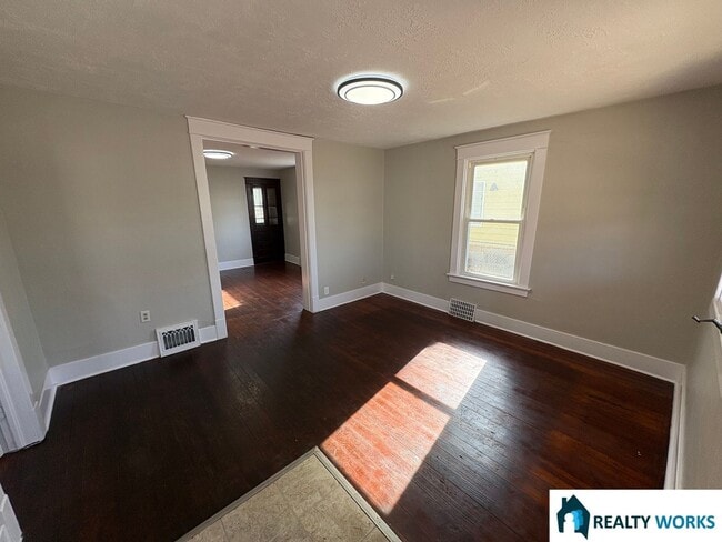 Photo - 3 Bedroom Home Close to Campus!