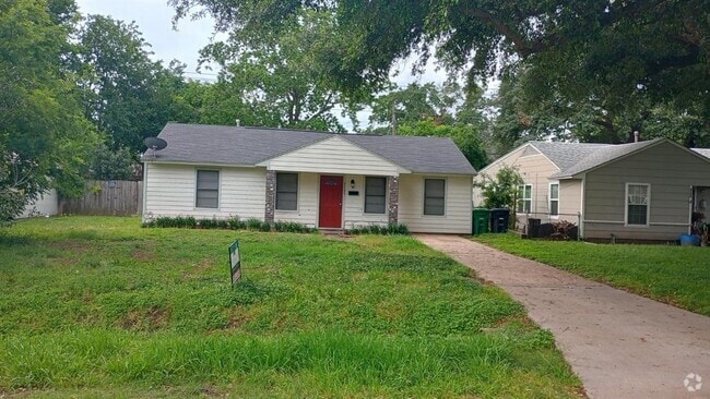 Building Photo - 4754 Alvin St Rental