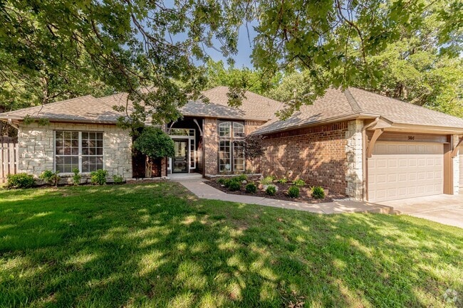 Building Photo - Beautiful 4-Bedroom, 3-Bath Home with 3-Ca...