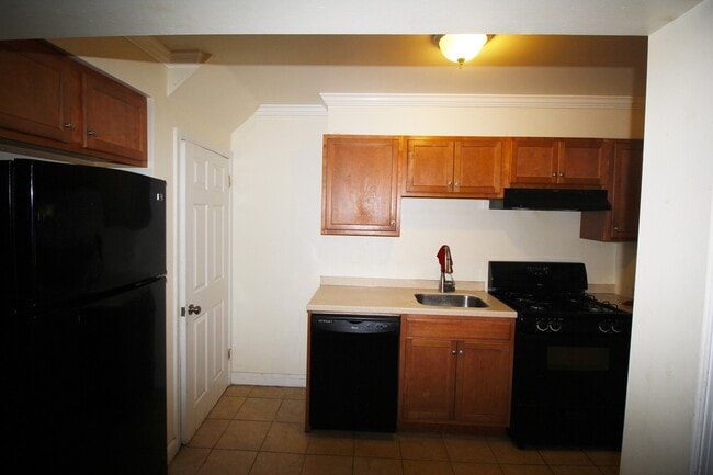2111 Redthorn Rd