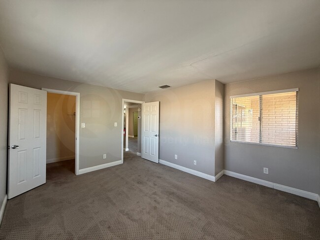 Photo - 4354 N 82nd St Unit 218