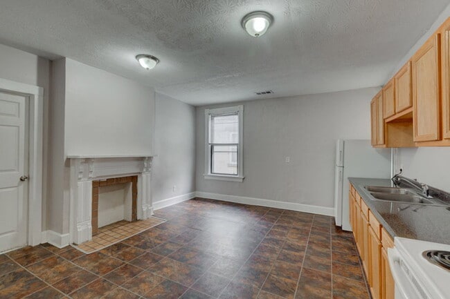 Photo - 434 Elizabeth St Unit 2