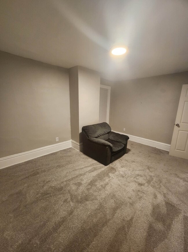 Bedroom 2 (14.5x9) - 340 Virginia Ave Unit 2